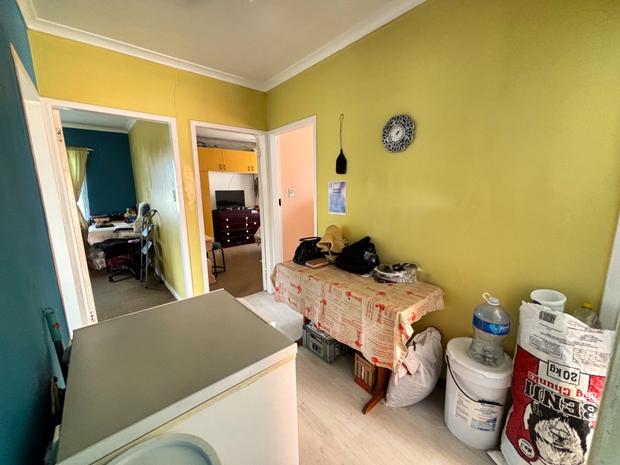 5 Bedroom Property for Sale in Lotus River Western Cape
